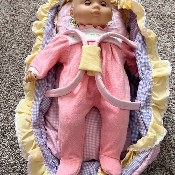 COPY - Itty-bitty baby American girl w/accessories - Picture 3 of 6